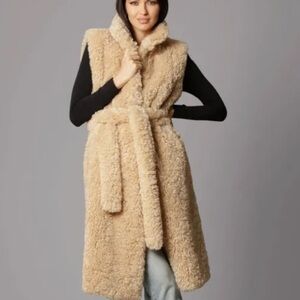 Avec Les Filles Faux Fur Teddy Belted Longline Vest